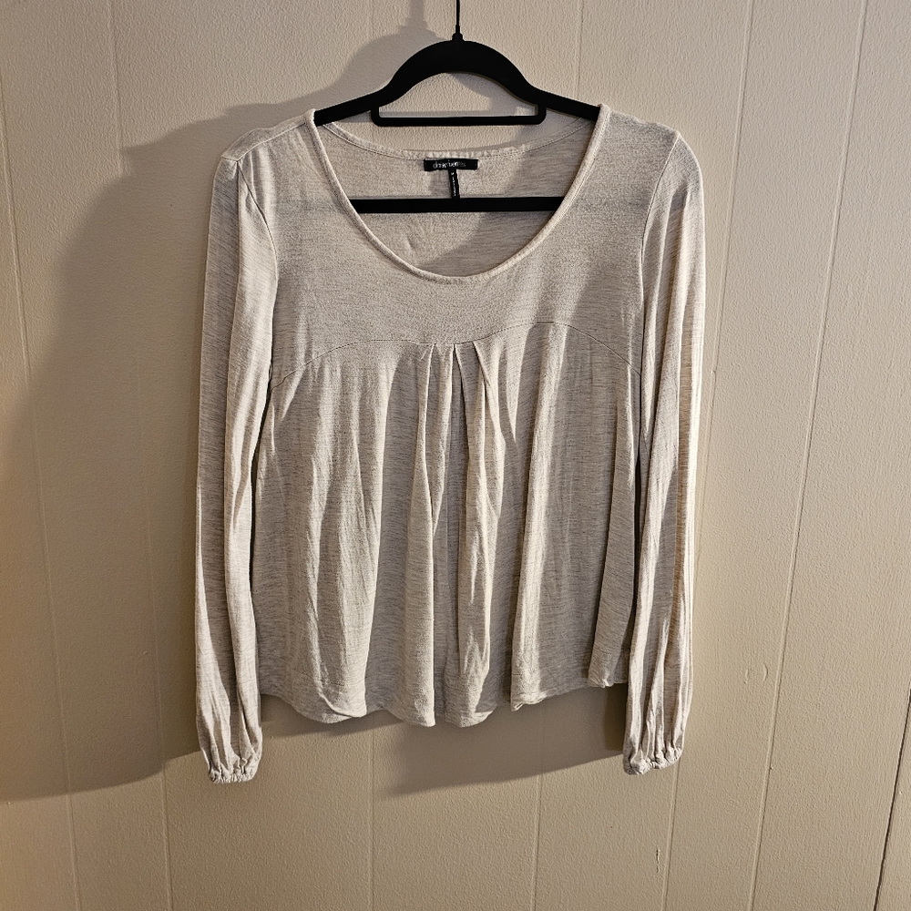 Daisy Fuentes 100% Rayon Cropped Cream Cottagecore Long Sleeve Tshirt